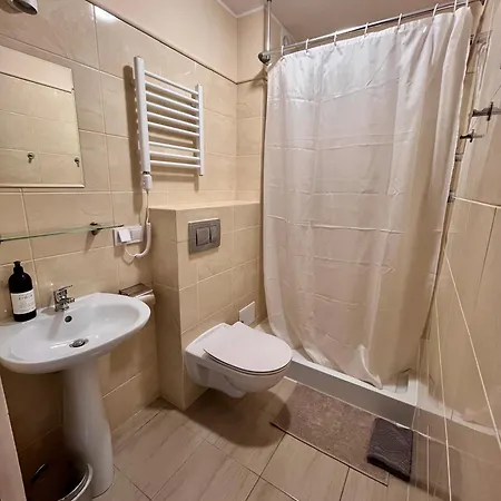 Bed & Breakfast Gosciniec Pod Klosem 3*