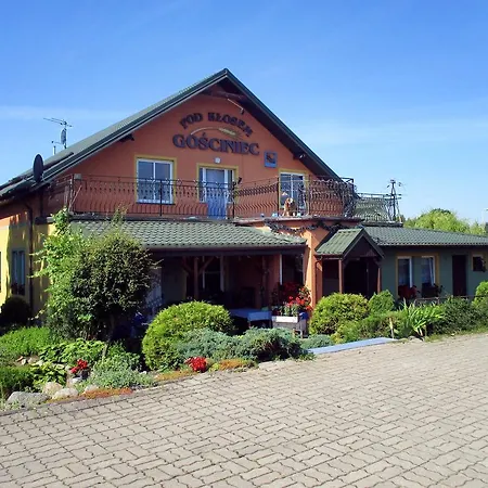 Bed & Breakfast Gosciniec Pod Klosem