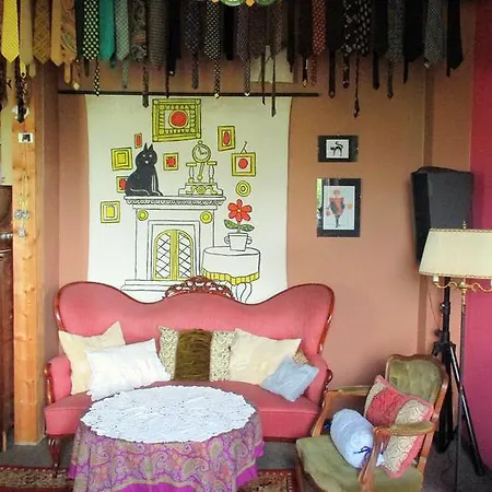 Bed & Breakfast Gosciniec Pod Klosem 3*