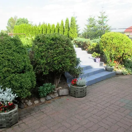 Bed & Breakfast Gosciniec Pod Klosem 3*