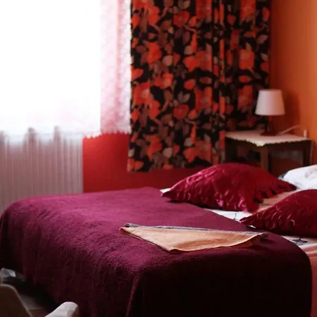 Gosciniec Pod Klosem 3*