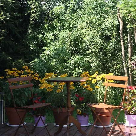 Gosciniec Pod Klosem Bed & Breakfast 3*