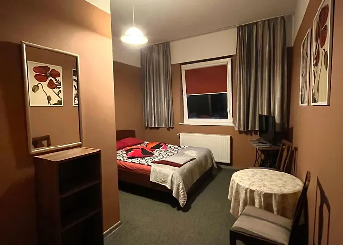 Bed & Breakfast Gosciniec Pod Klosem Klos