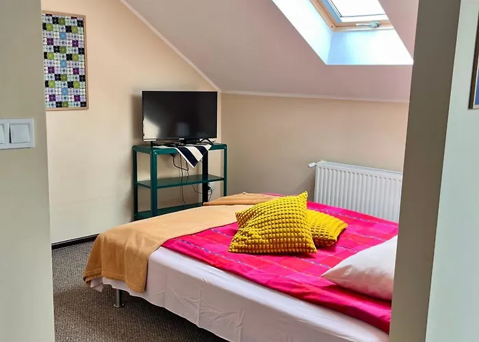 Bed & Breakfast Gosciniec Pod Klosem