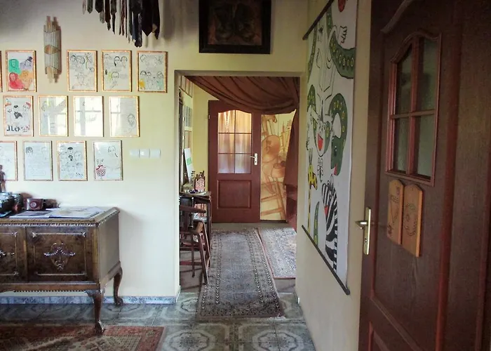 Bed & Breakfast Gosciniec Pod Klosem Klos